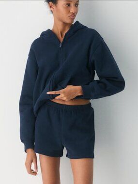 Aritzia TNA Black Sweatfleece Cozy Fleece Perfect Fit Mini Shorts Size: 2XL